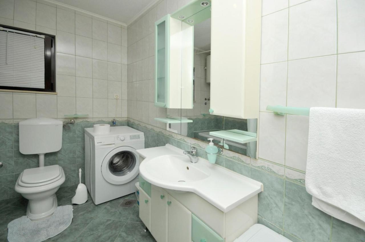 Roso Apartment With Sea View Трогір Екстер'єр фото
