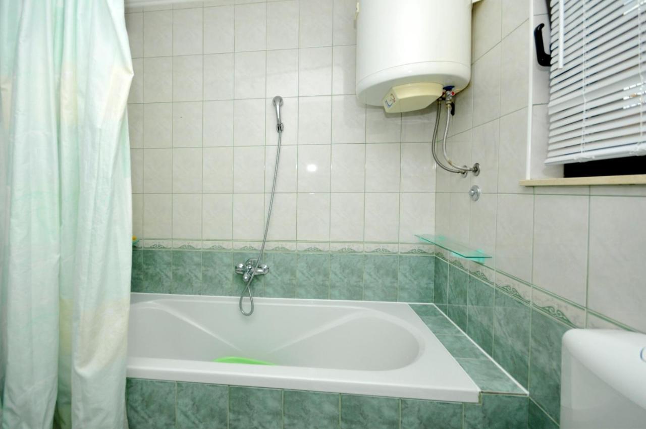 Roso Apartment With Sea View Трогір Екстер'єр фото
