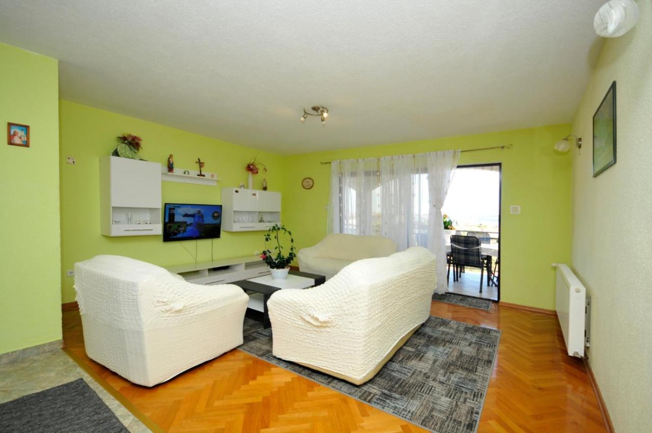 Roso Apartment With Sea View Трогір Екстер'єр фото